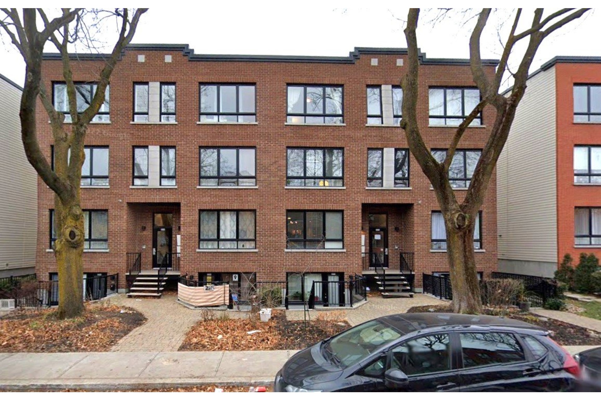 image 0 - Apartment For rent Mercier/Hochelaga-Maisonneuve Montréal  - 5 rooms