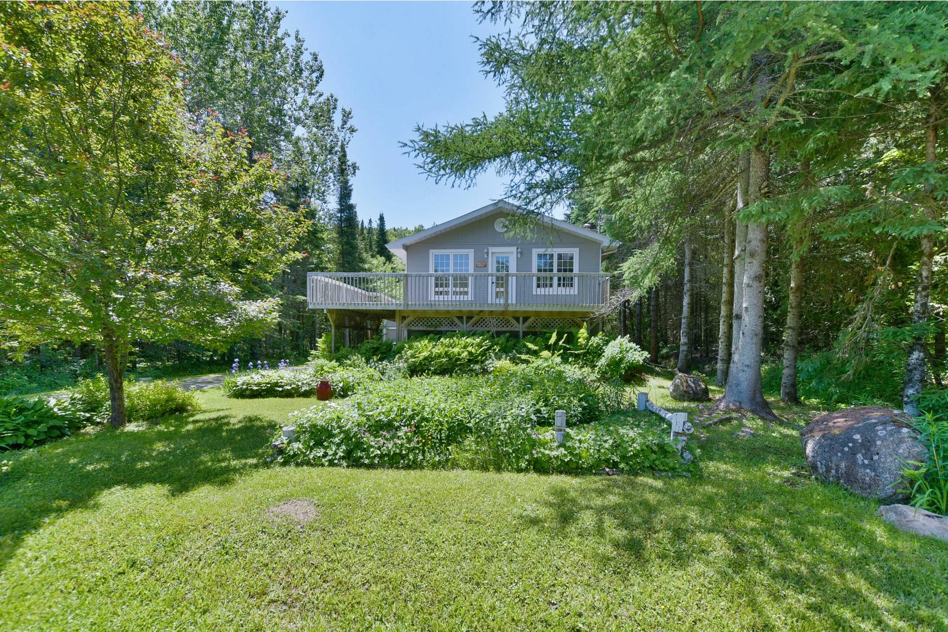 image 3 - House For sale Saint-Adolphe-d'Howard - 10 rooms