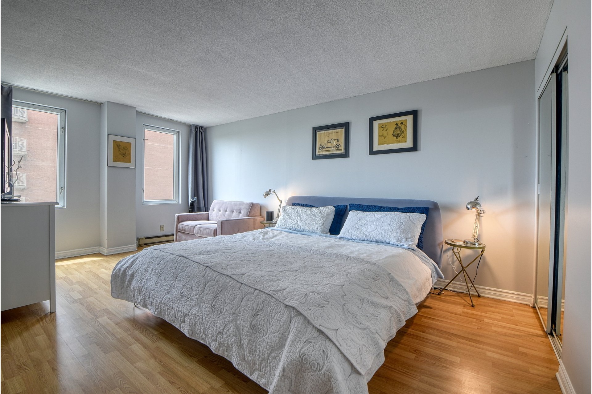 image 8 - Apartment For sale Ville-Marie Montréal  - 5 rooms