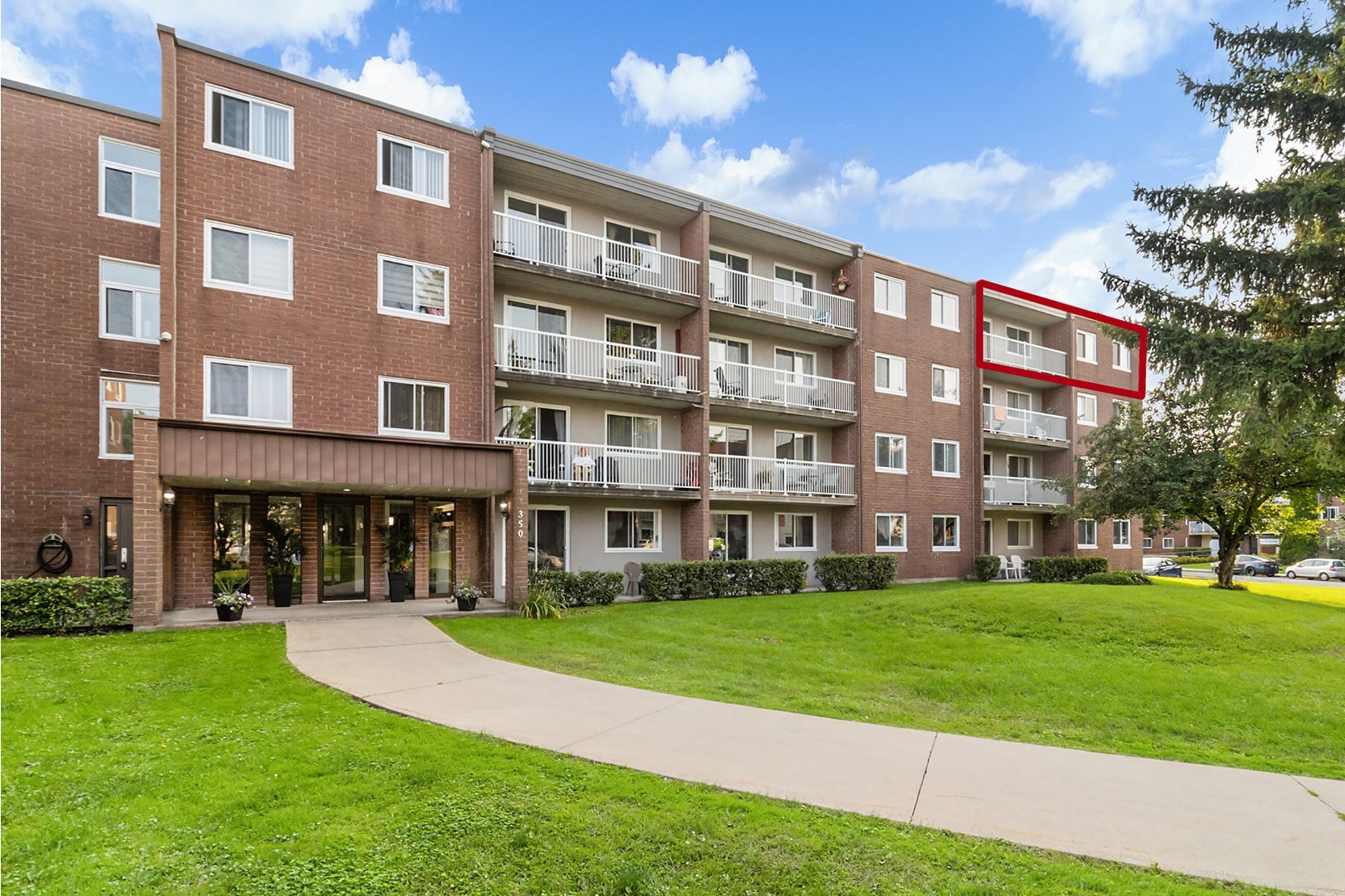 image 0 - Apartment For rent Vaudreuil-Dorion - 6 rooms