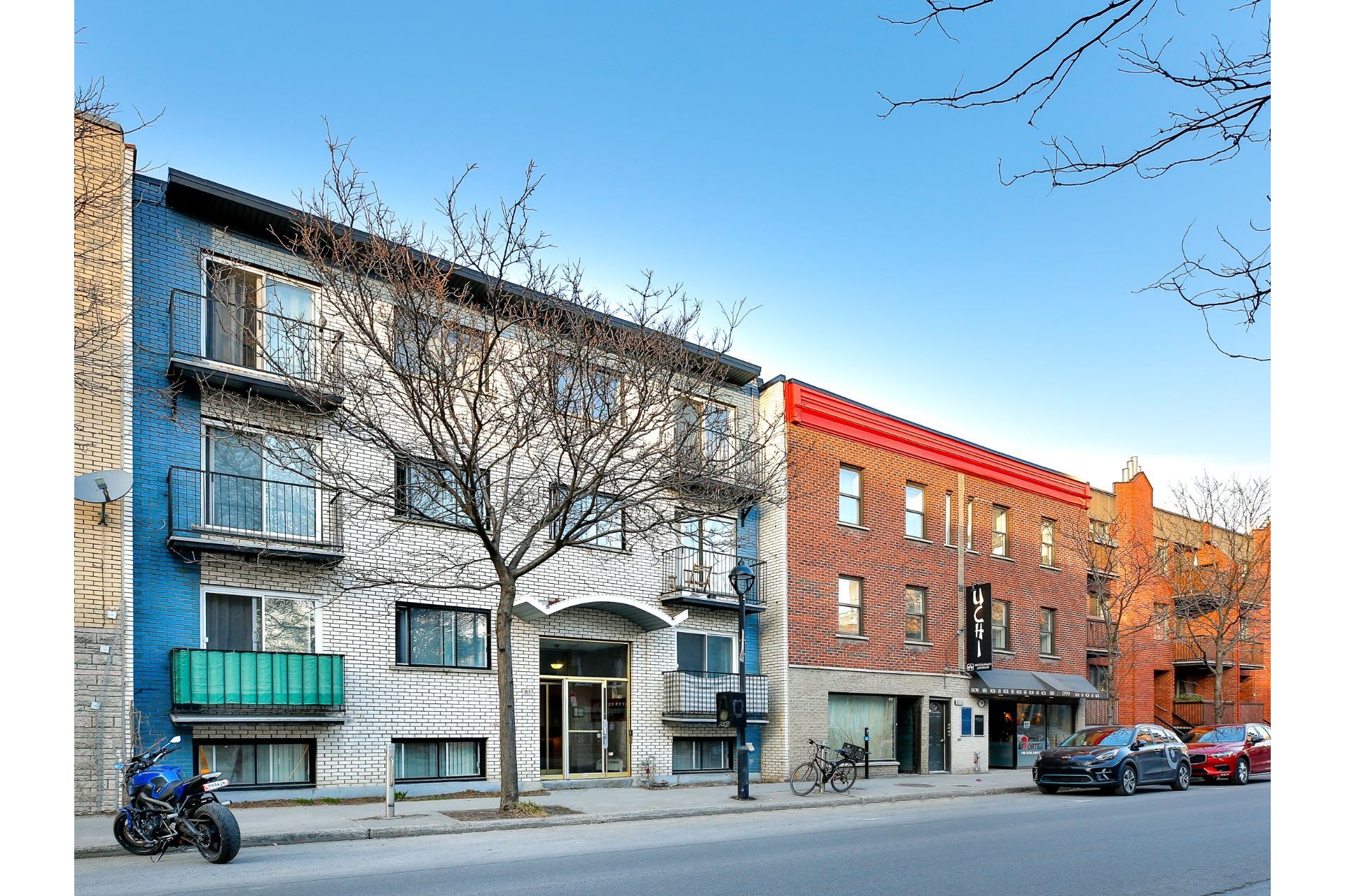 image 1 - Immeuble à revenus À vendre Ville-Marie Montréal 