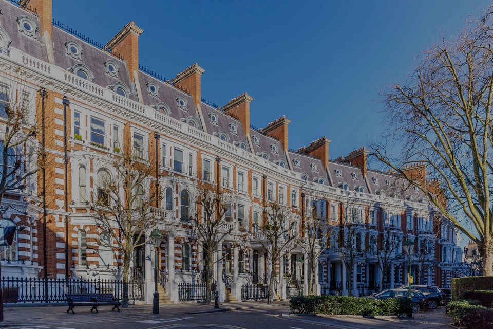 Holland Park, the luxury real estate hotspot in London - United Kingdom